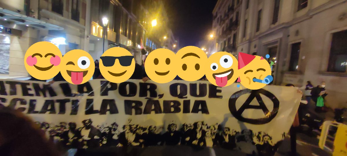 AMB LA REFORMA LABORAL T'EXPLOTEN IGUAL 💥 Avui la classe obrera i el moviment llibertari s'ha mobiliza't contra la reforma laboral del govern que pretén perpetuar l'explotació laboral que patim als llocs de treball ⚒️