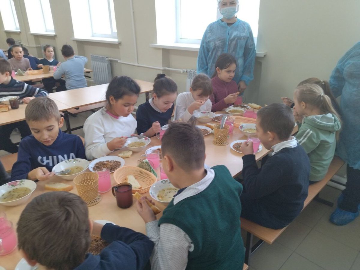 28 января 2022 года в соответствии с планом работы Совета родителей состоялся рейд по контролю организации школьного питания. Родители остались довольны качеством приготовления пищи и организацией питания. #uprobraz2018 #sammlnobr