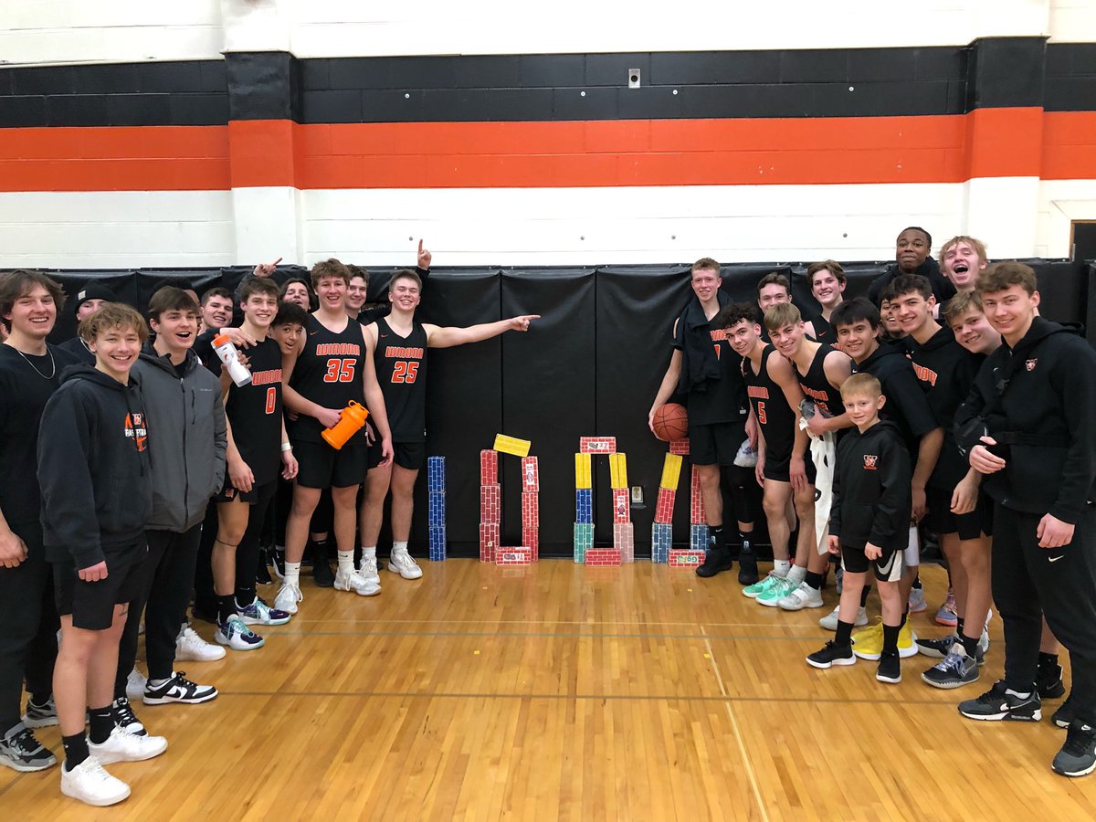 Congratulations to our very own, @HedinJasper for his 1,000th career point tonight @ home vs. Byron!!! We are very proud of you!!!