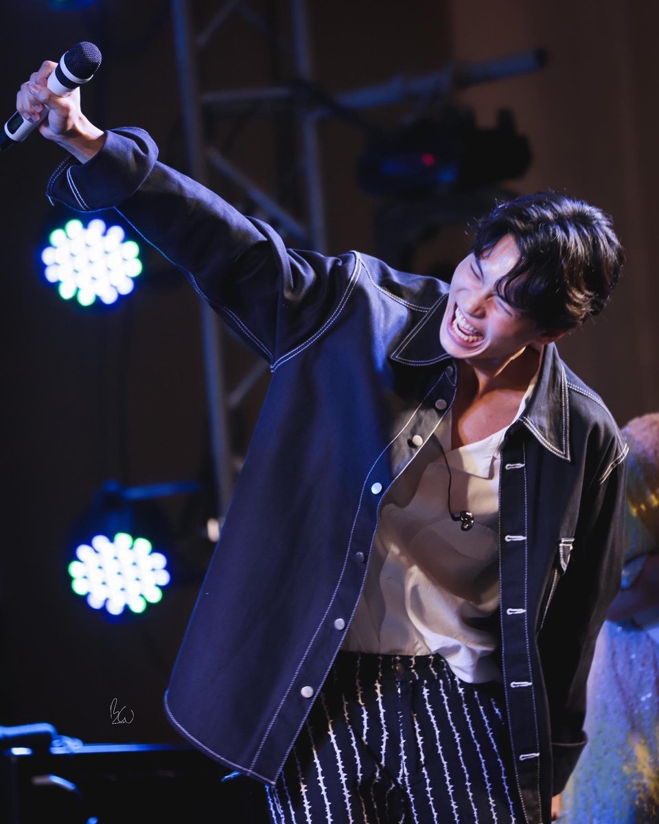 A_little_TA's tweet photo. รีแอคชั่นของผู้ที่ทำคะแนนนำไปก่อน 🎉🥳🤩

#winmetawin
#Herculesgotokrabiwithwin https://t.co/AchT4z8I7l