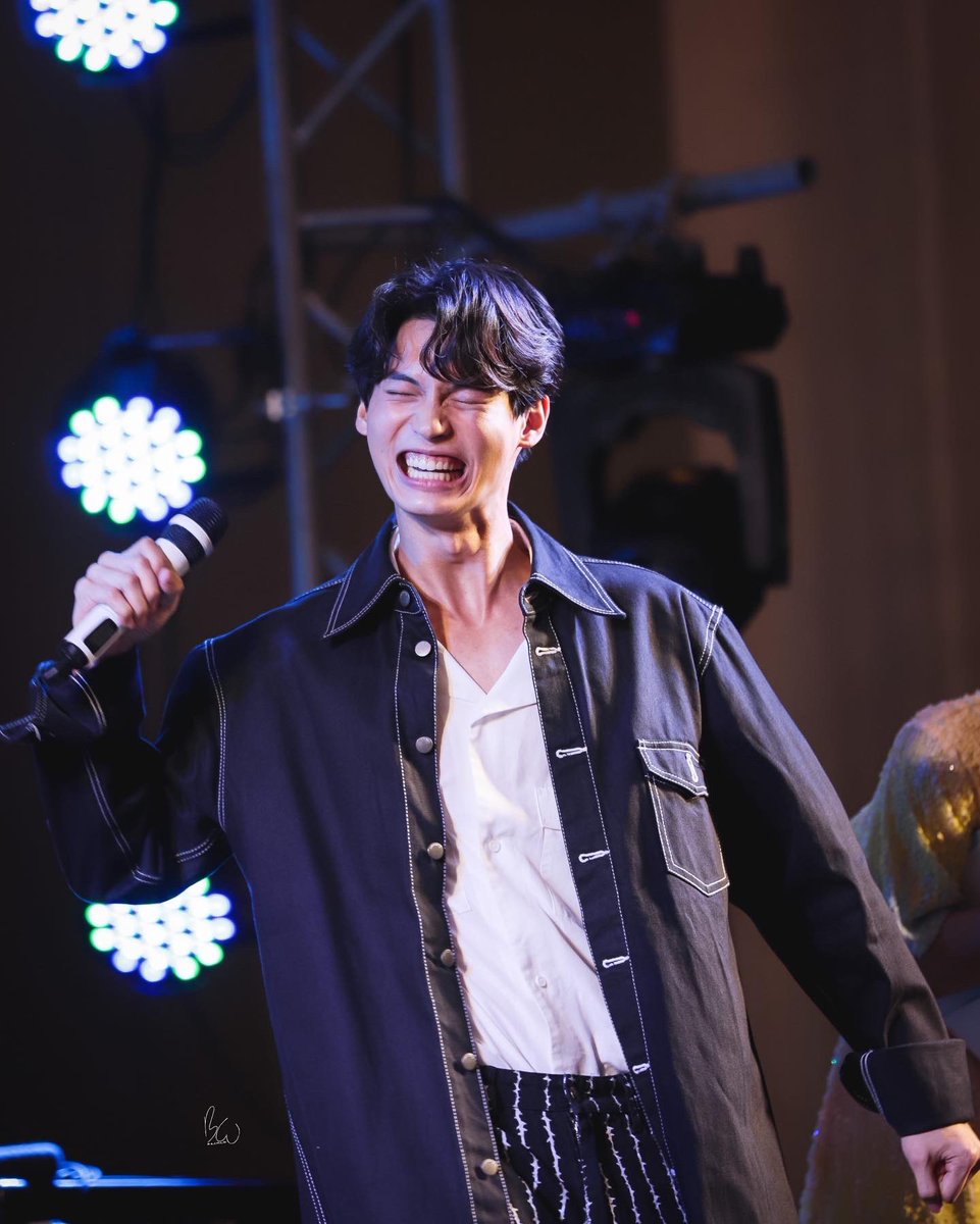 A_little_TA's tweet photo. รีแอคชั่นของผู้ที่ทำคะแนนนำไปก่อน 🎉🥳🤩

#winmetawin
#Herculesgotokrabiwithwin https://t.co/AchT4z8I7l