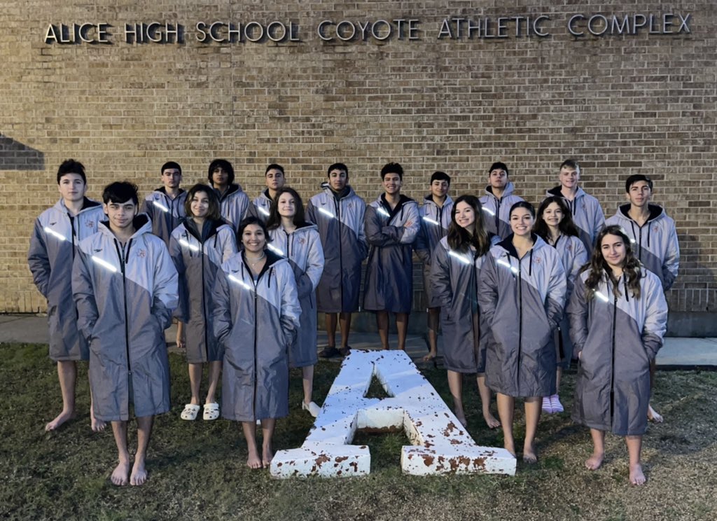 AliceAthletics1's tweet photo. The Alice Coyote swim team had a great day at the 30:5A District Meet! The Boys team placed 4th &amp; the Girls were 6th! We have 6 relays advancing to Regionals &amp; 5 individuals including District Champion Emerico Perez in the 200IM! Great job Coyotes! @petethesportsg1 @Kyle__Atwood https://t.co/hcSj0T9WYY