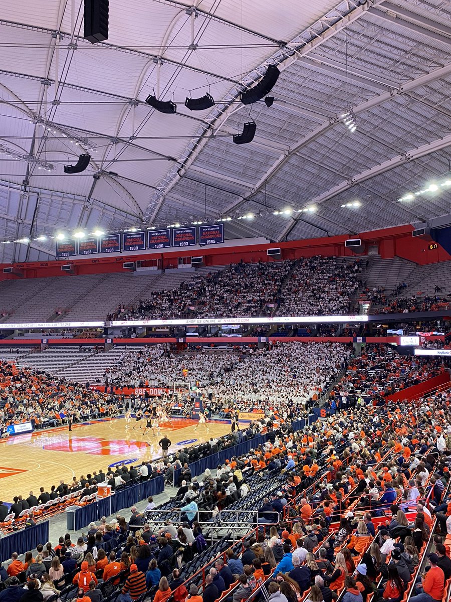 shannonigans44's tweet photo. @CUSEblonde24 @OttosArmy So glad to have @OttosArmy back! Very impressed with the student turnout tonight. 🍊 https://t.co/rQtJZ38gmj