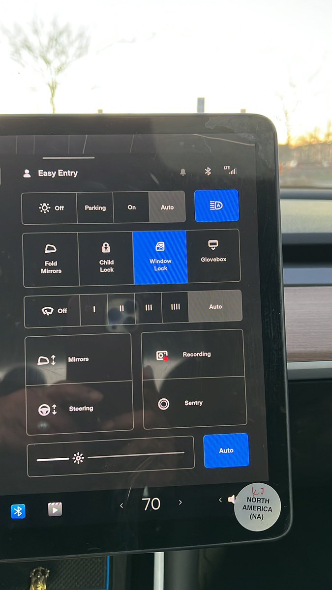 narasim15207160's tweet photo. Does anyone know where Walk-Away Door Lock setting is? It used to be under Controls->Locks->Walk-Away Door lock. I am not finding Locks under Controls.. @wholemars @DirtyTesla #FSDBeta https://t.co/s6rnjSff8Z