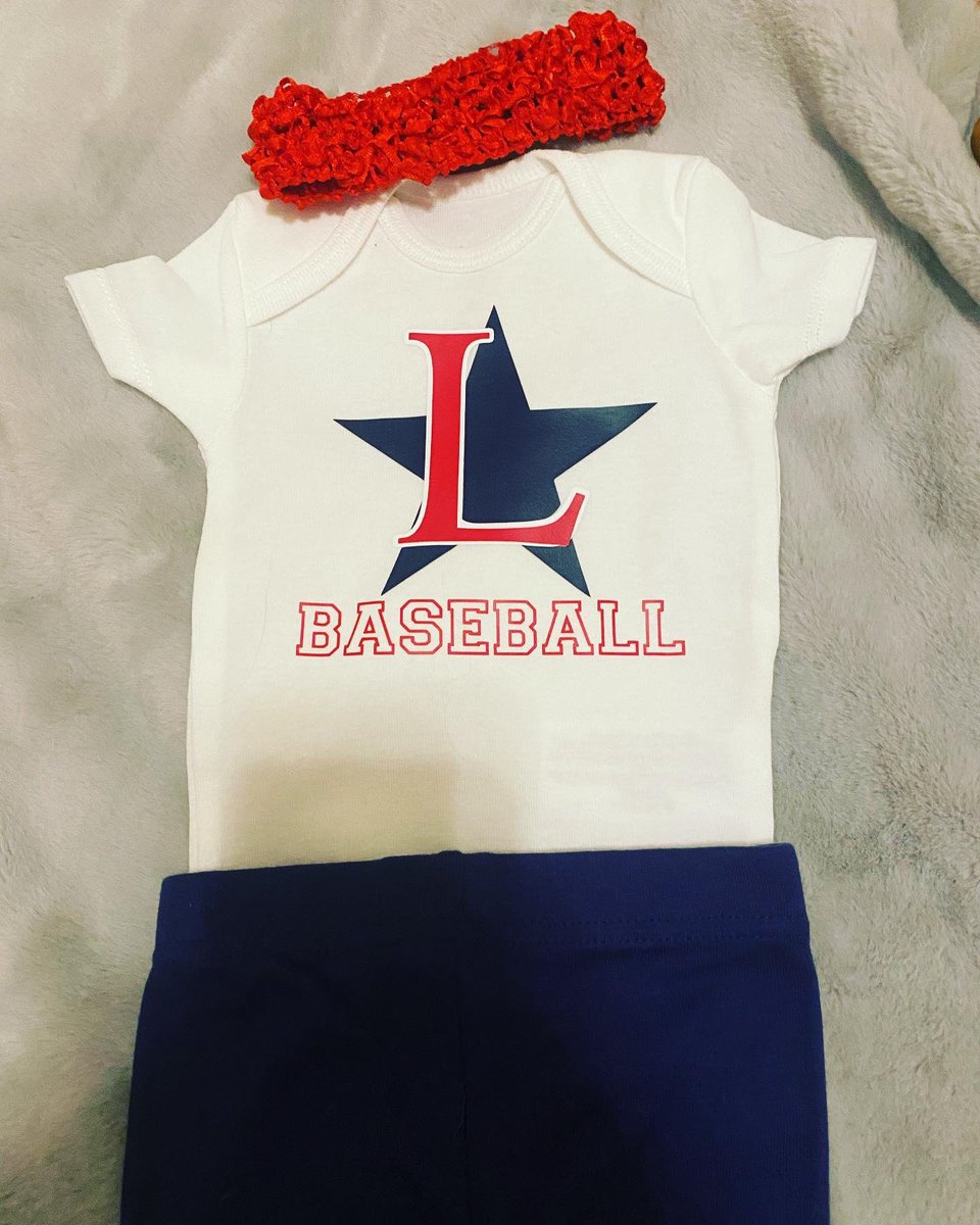 rgarza_19's tweet photo. 6 weeks till we get to welcome Baby Harp into the world! Shout out to mom making sure she’s game ready! #LamarBaseballFamily https://t.co/aNPvDAnRzZ