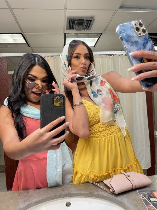 First shoot for @Brazzers with amazing talents @JimmyMichaelsXX @armaniblackx https://t.co/8BWyiV8BE<a class="tags" href="/tag/brazzers">@brazzers</a><a href="/tag/mvsales"class="tags"><span>#mvsales</span></a>