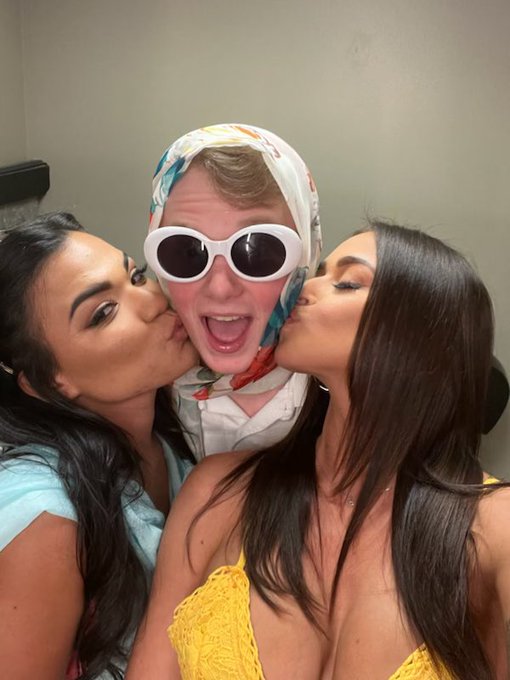 First shoot for @Brazzers with amazing talents @JimmyMichaelsXX @armaniblackx https://t.co/8BWyiV8BE<a class="tags" href="/tag/brazzers">@brazzers</a><a href="/tag/mvsales"class="tags"><span>#mvsales</span></a>