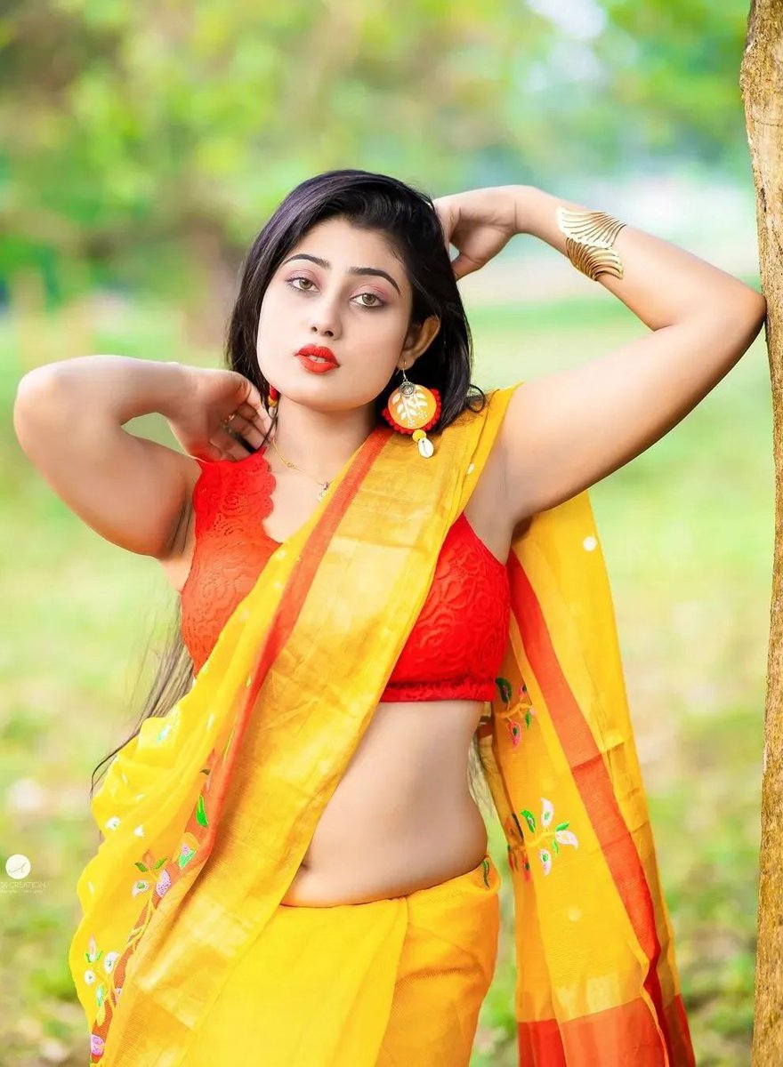 🌹🌱कैसे कह दूं कि तेरी "याद" नहीं आती..
!!🍃🍃
🌹🌱सासे तो थम गई है बस "जान" नहीं जाती...🍃🍃