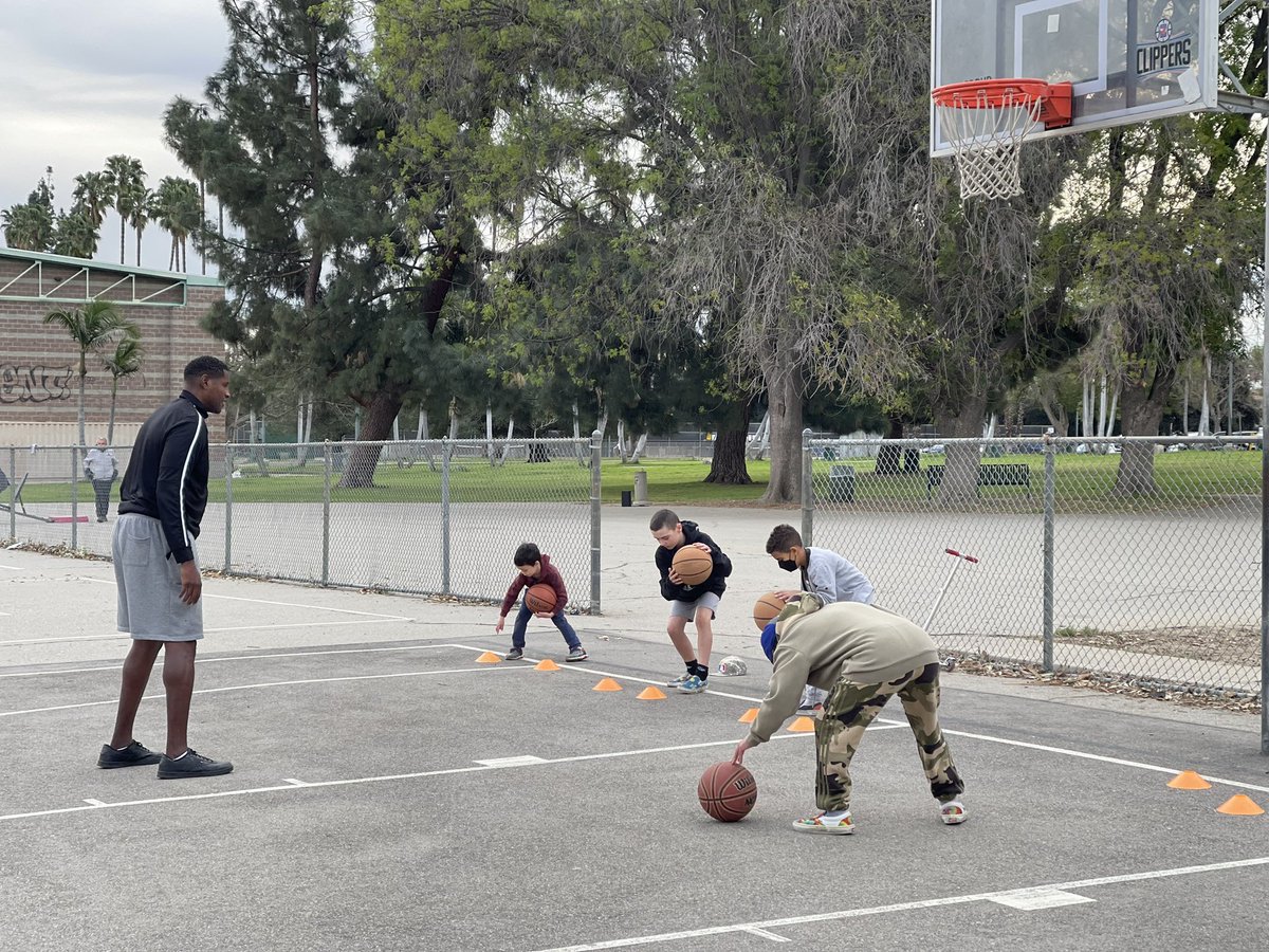 Blow1818's tweet image. Prince got his #HoopsTraining today 
#LakeShow 
Blessed to have Mr. Walker show him the Simple things!