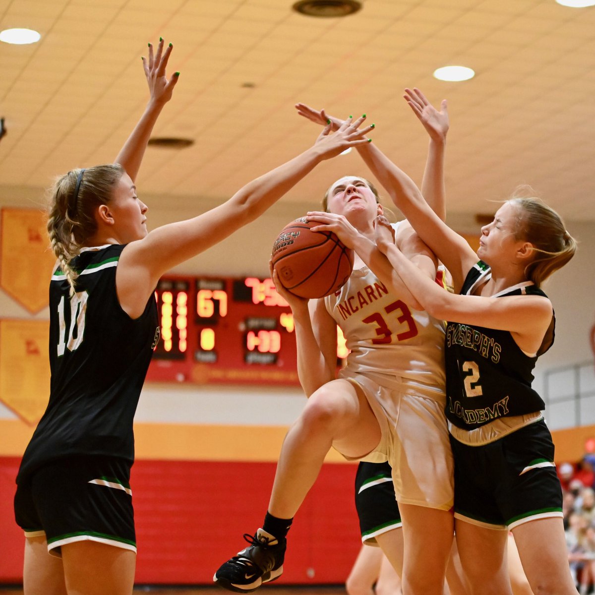 John Sextro 🏀 🥎 🏐 🎙 tweet media