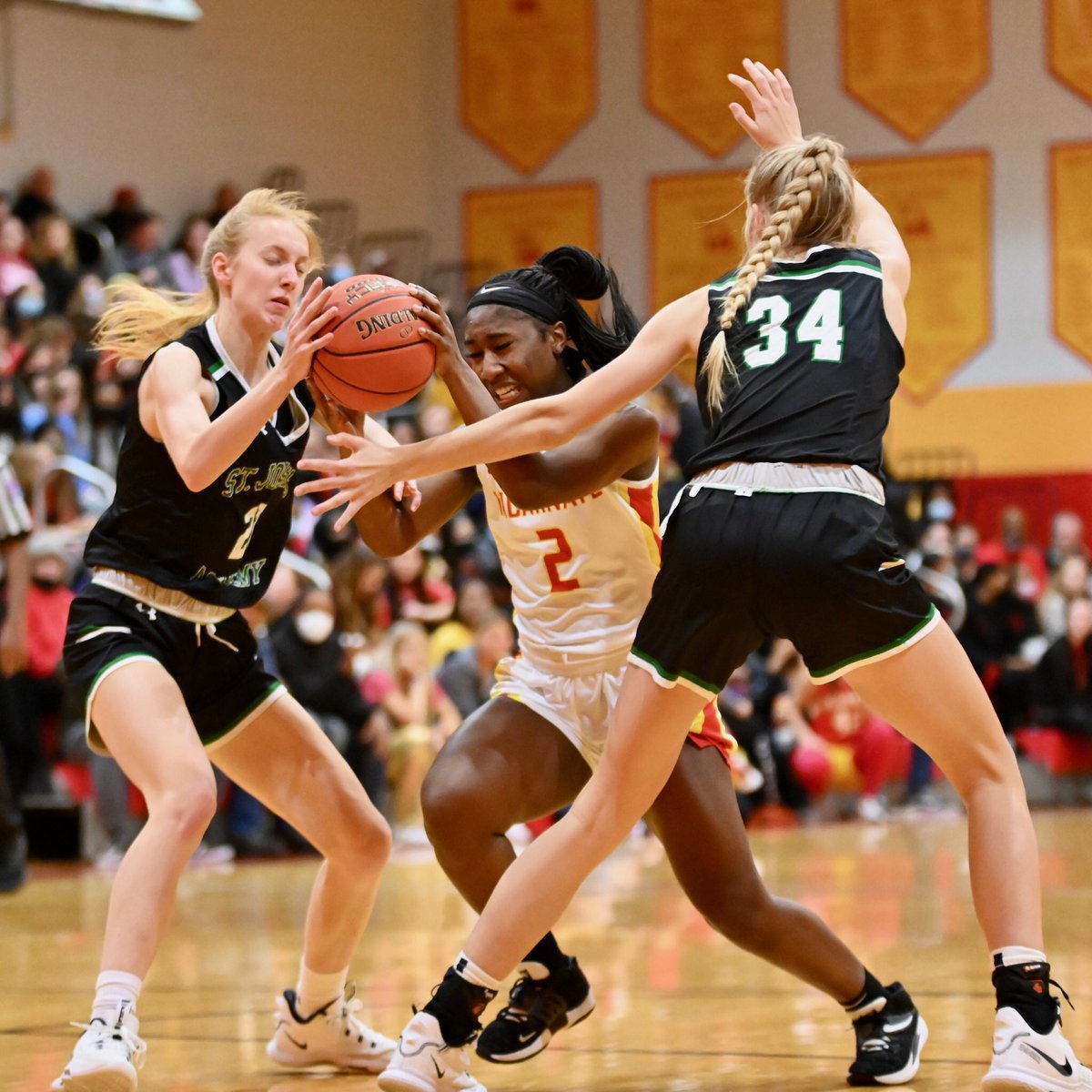 John Sextro 🏀 🥎 🏐 🎙 tweet media