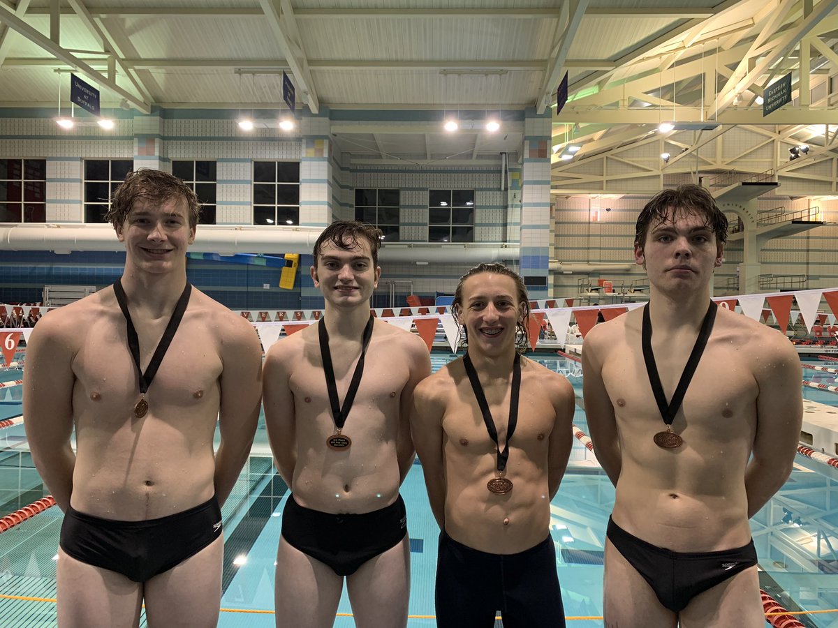 400 Fr Relay 3rd place finish.