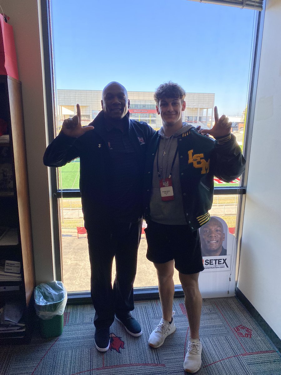 Blessed to receive a PWO offer from <a href="/LamarFootball/">Lamar University Football</a>!!! Also had a great visit Friday thanks to <a href="/coachcordova/">Wayne Cordova</a> &amp; <a href="/blane_morgan/">Blane Morgan</a>⚪️🔴#WeAreLU