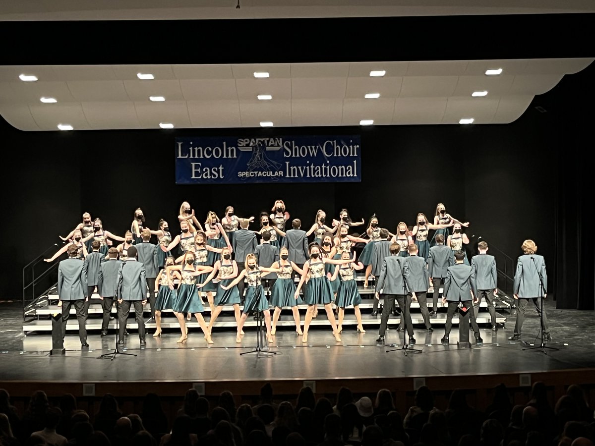 SpartanSpectac's tweet photo. PIUS X SPECTRUM:
We loved watching you BLOOM on stage during finals! 💙 #spartanspec https://t.co/wUHUh6CNNB