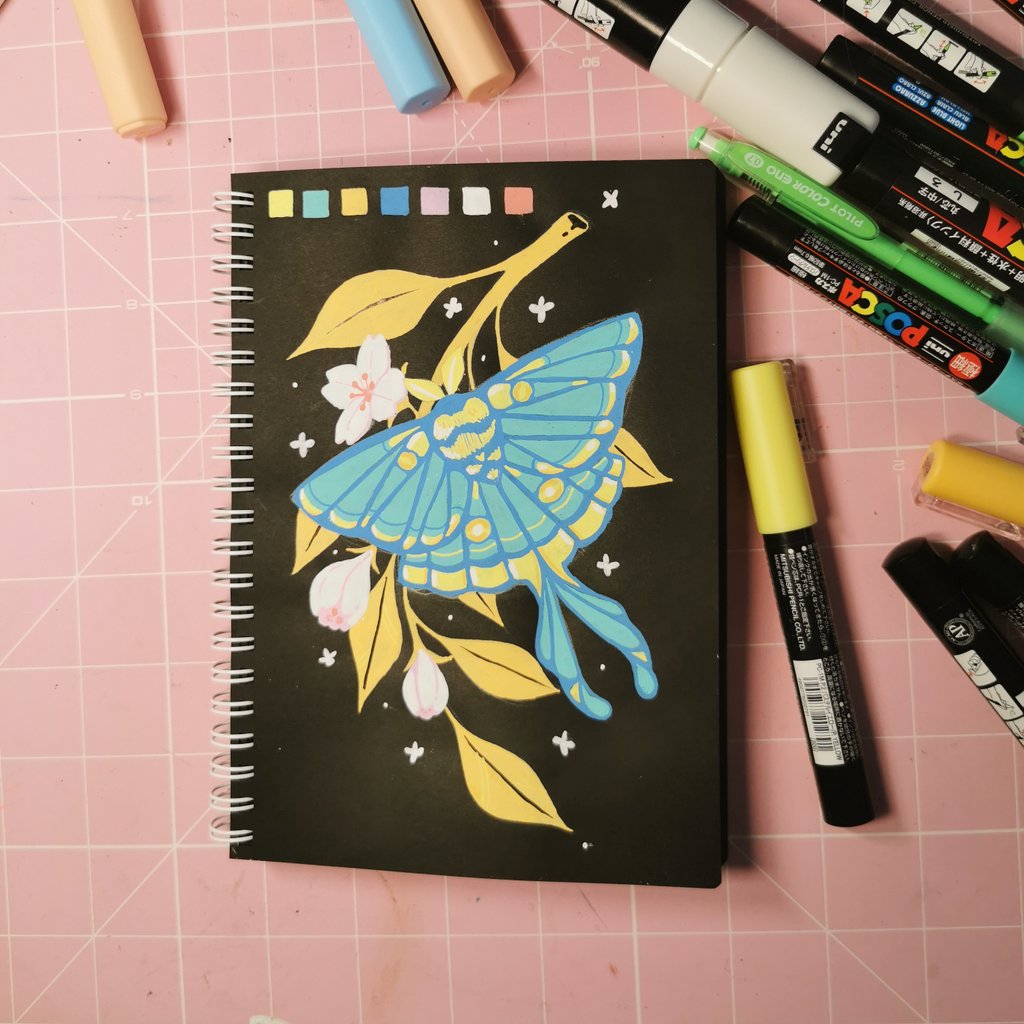 Covering my Moleskine Notebook in Plankton - Posca Pen Art 