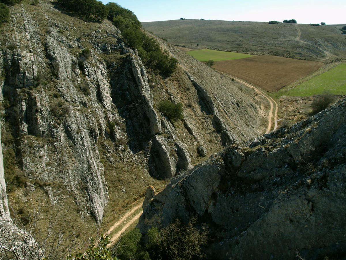 <a href="/Apez140/">Adrián P.Barandica</a> <a href="/INMAQ16/">I.Fajardo del Pozo</a> 🤩Hermosa #Liébana y hermosa toda #Cantabria, <a href="/Apez140/">Adrián P.Barandica</a> <a href="/INMAQ16/">I.Fajardo del Pozo</a>. Disfrutad siempre de vuestro patrimonio, de vuestra tierra y sus gentes 🥰 
Todos los abrazos y los besos desde la antigua #MerindaddeRíoUbierna 🤗
El desfiladero de #GredillalaPolera os saluda 😊✨