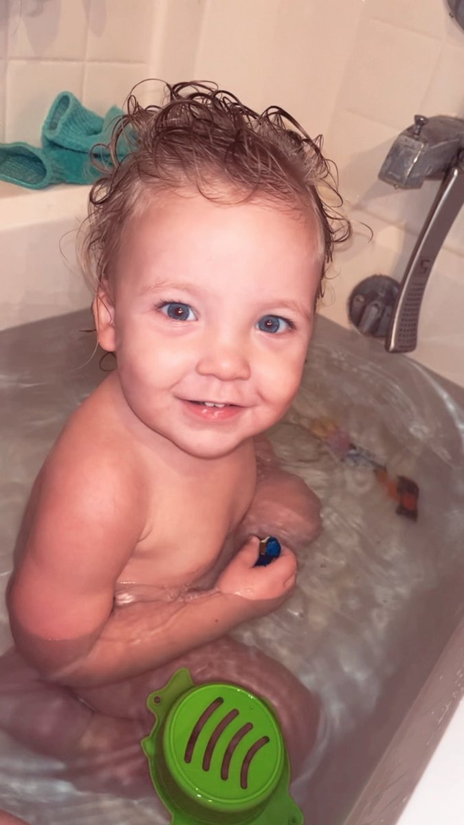 CarrieKieffer's tweet photo. mommas whole heart https://t.co/UeMNBIZnGW