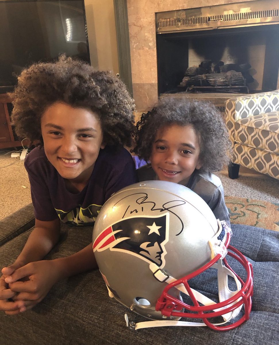 Helmets4Helmets's tweet photo. Thank you @TomBrady for being a supporter of Helmets4Helmets! Congratulations on your retirement! 
 #helmets4helmets #epilepsywarrior #fightlikebryson #protectlikebrock #brothershelpingothers https://t.co/LiFuDtQgmy