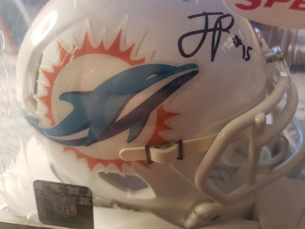 #SmokeBreaks / Mitch Mazur tweet media