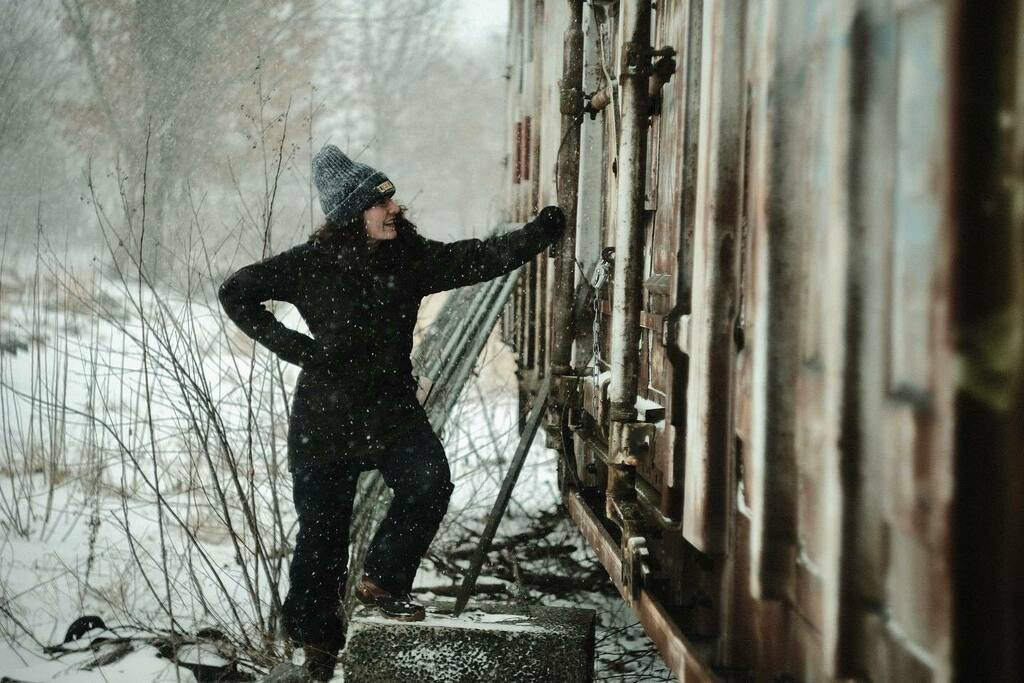lagbot's tweet image. A winter adventure
•
•
•
•
•
•
#fujifilm #fuji #fujifilmxt2 #fujixseries #nh #newhampshire #manchesternh #nhphotography #nhphotographer #winter #snow #blizzard #abandoned #abandonedplaces #rockrimmon #railroadphotography #railroadtracks #bridges … instagr.am/p/CZVm0QIss8e/