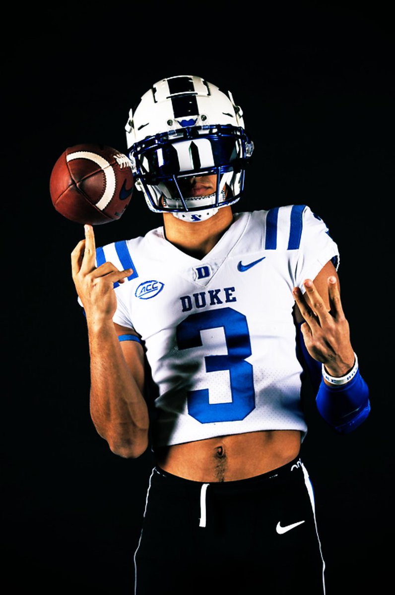 Alec_Hall3's tweet photo. Proud to say that I have received my first Division 1 offer from @DukeFOOTBALL Thank you @CoachMikeElko @MHSBlueDevilsFB @CoachIsh_ https://t.co/bBywZvtjss