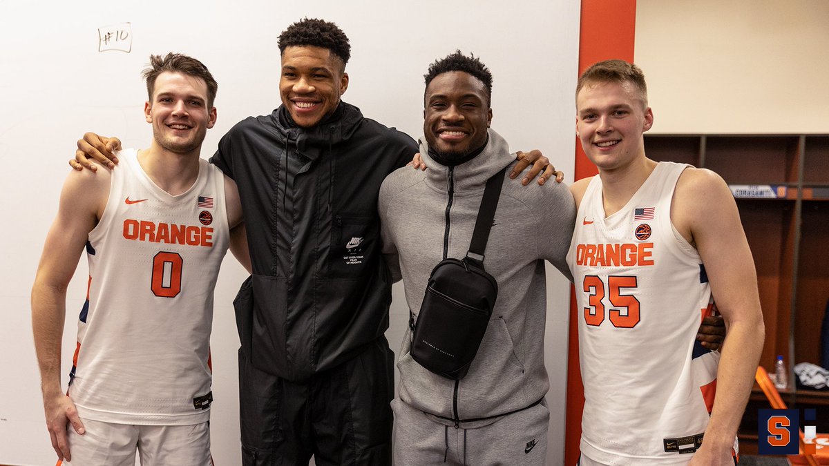 Cuse_MBB's tweet photo. Bros 🤝 Bros https://t.co/mCEvQfIFfy
