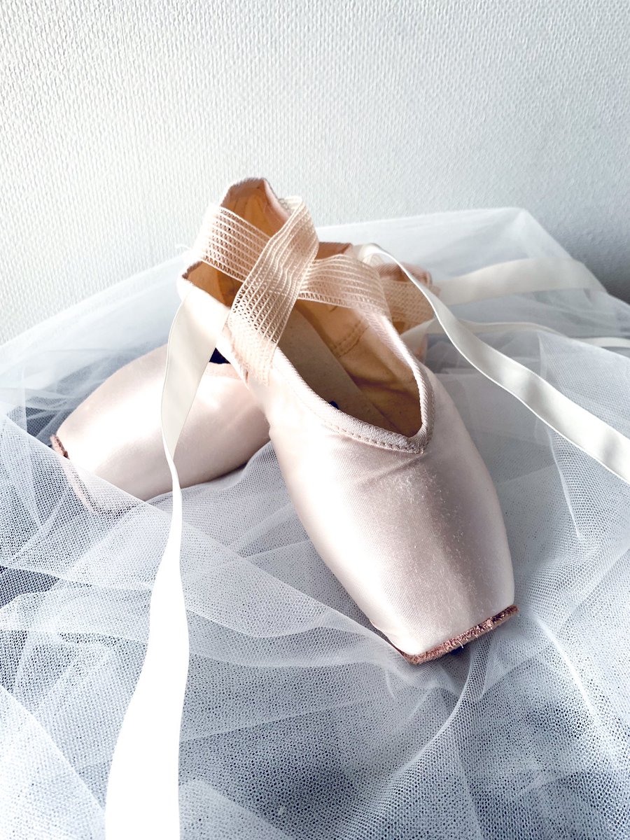 ギョクチュアイクト　トゥシューズ サイズ8 シャンクF3 4BOX ギョクチュアイクト トゥシューズ サイズ8 シャンクF3 4BOX バレエ