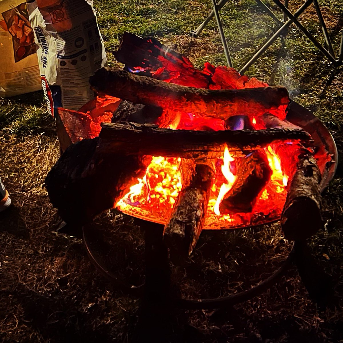 mac_cheeves's tweet photo. wild game & a cracklin fire … cheers
🍻🦆🐟🍪🪵🔥
#campfires #smokinmeats #chefDirty #bball #skipants #toffeecookies #hillbillyviking https://t.co/qFbcIXT89D