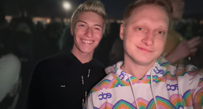 Well last night was a blast!! #rave #LasVegas https://t.co/WVpYmEzZp5<a href="/tag/rave"class="tags">#rave</a><a href="/tag/lasvegas"class="tags">#LasVegas</a>