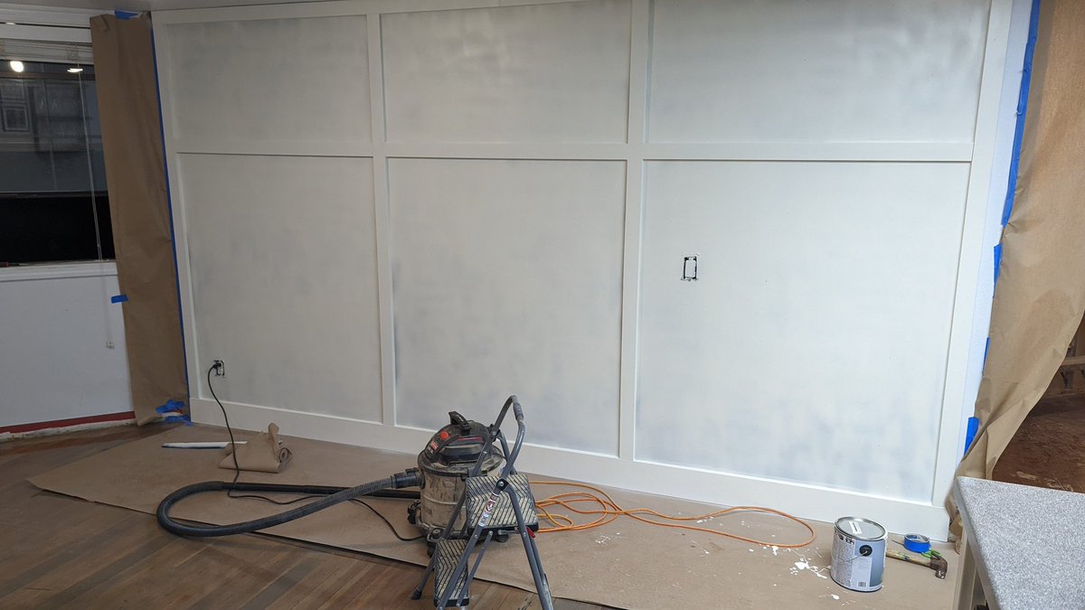 andrewkrug's tweet photo. #notsecurity kitchen remodel update.  I decided to add a board and batten accent wall. https://t.co/7mq2lHpTY6