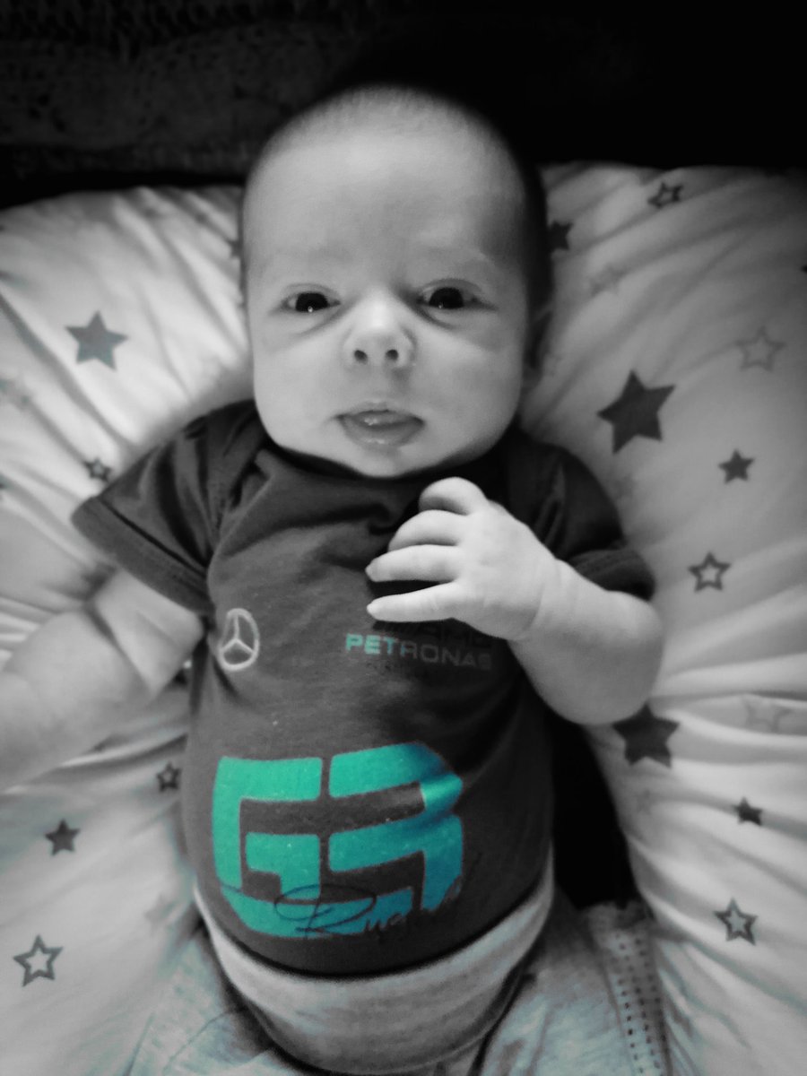 PipSchofield84's tweet photo. Baby George has got his new uniform for the next season @GeorgeRussell63 @MercedesAMGF1 Thank you 💕 @peterschofield3 @kaschcoo22 @mel_schofield https://t.co/q12kfrNrJH