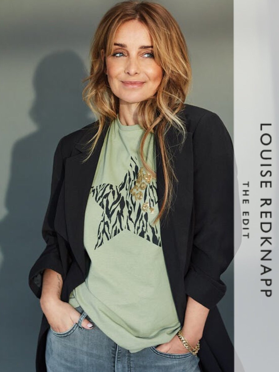 ButPlease76's tweet photo. Have you checked out @LouiseRedknapp latest for @peacocks her #weekendedit link here 👉 https://t.co/Pd1FoWtiCK https://t.co/DIdnFHp2p9