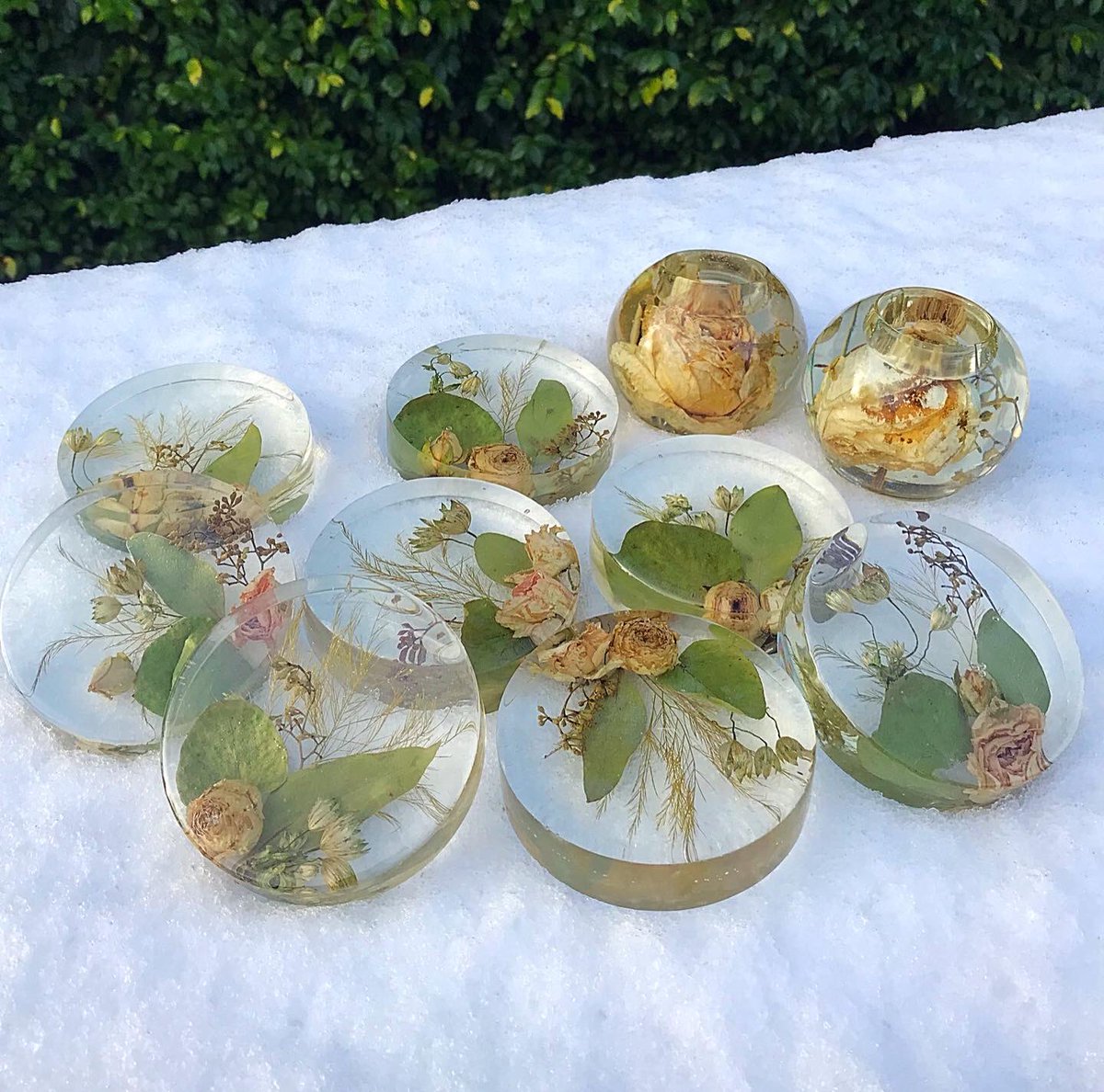 BloomsSheer's tweet photo. Posting some recent client work. If you know someone getting married this year please share this post with them as the Sheer Blooms giveaway ends tomorrow! Head to sheerblooms_ on Instagram to enter #UKGiftHour #ukgiftam #artshare #Giveaway #wedding #bridetobe https://t.co/TjUV9kwztk