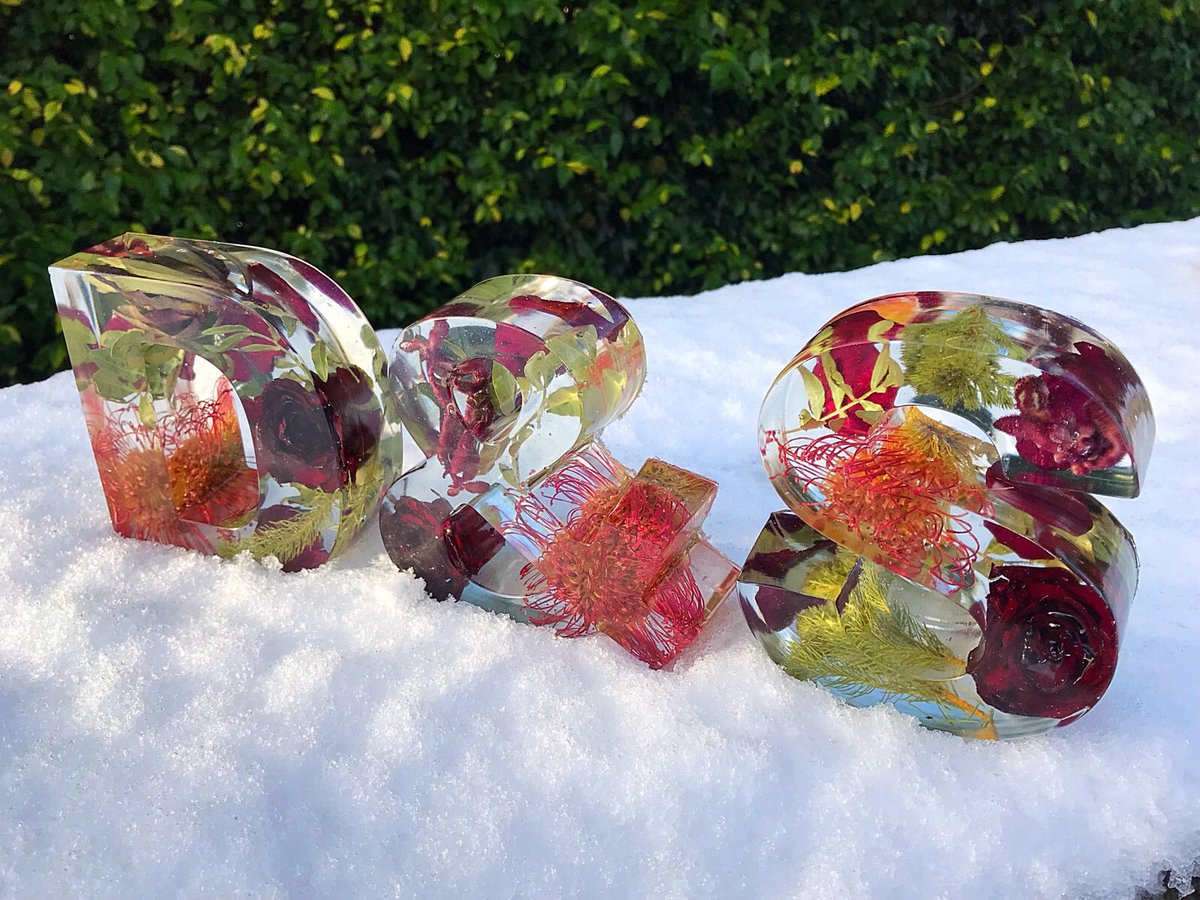 BloomsSheer's tweet photo. Posting some recent client work. If you know someone getting married this year please share this post with them as the Sheer Blooms giveaway ends tomorrow! Head to sheerblooms_ on Instagram to enter #UKGiftHour #ukgiftam #artshare #Giveaway #wedding #bridetobe https://t.co/TjUV9kwztk