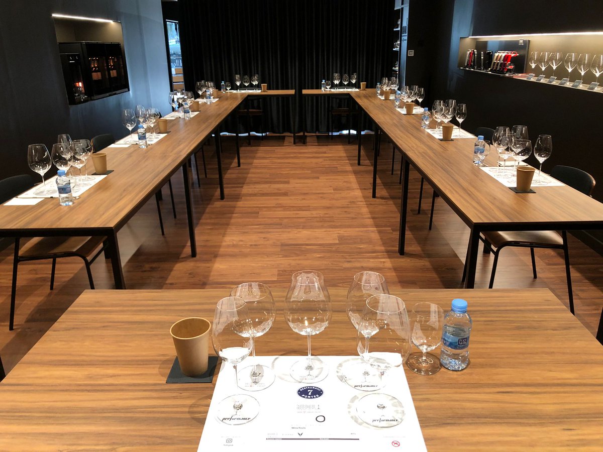 Esta podría ser tu cata.
¿Quieres organizar tu evento con el mejor material profesional del sector?

Contáctanos y hagamos que pase.

#euroselecciowinetools #clubwito #wito #winetools #winetoolcenter #euroseleccio #riedel #eurocave #coravin 
🔴 Som Euroselecció