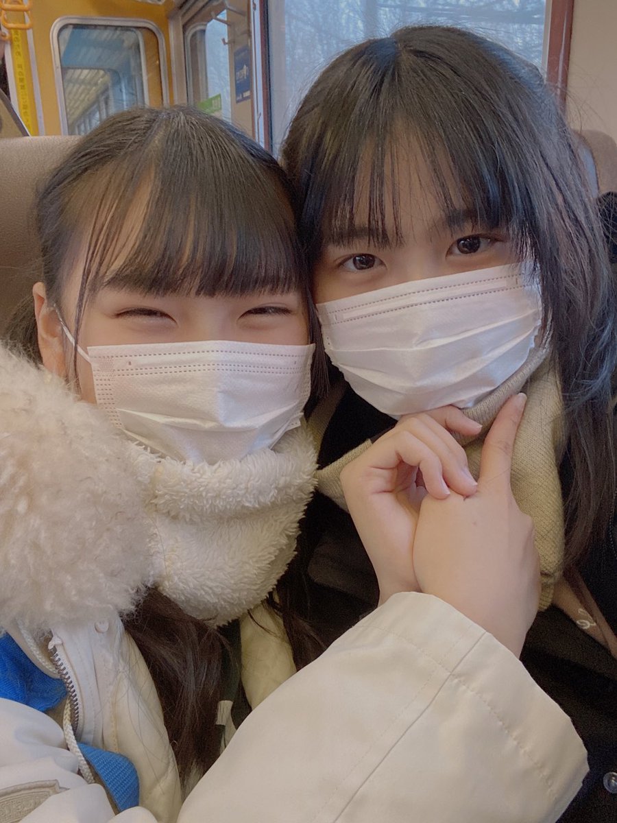 j_kiss_hiyori's tweet photo. こんにちは!!!
三日間ほんとにありがとうございました😭🙏🙏
嘘なしでほんっとにすごい楽しかったです!!!☃️
遠くから来ていただいたかたは!気をつけて!!
北海道に住んでいてきてくれた方も!!気をつけて!!また、来れるように頑張ります!!!!
#鈴木陽依梨 #Junping kiss https://t.co/CBNmLXj8Kj