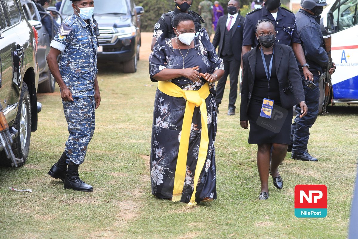 francis_isano's tweet photo. The Chief Mourner @RobinahNabbanja arrives at Kigezi lower grounds in Kabale for the final send off of the late Governor Bank of Uganda Prof Emmanuel Mutebile. https://t.co/NU656yG68v