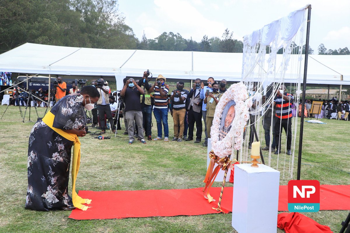 francis_isano's tweet photo. The Chief Mourner @RobinahNabbanja arrives at Kigezi lower grounds in Kabale for the final send off of the late Governor Bank of Uganda Prof Emmanuel Mutebile. https://t.co/NU656yG68v