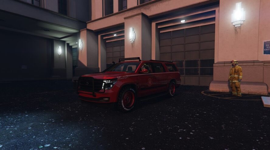 LSFD_GTA5's tweet photo. 1/29に指揮広報車を新しく配備しました。

ベース車両はデクラス社のグレンジャー3600LXです。
積載容量が多く、主に指揮隊や活動人員搬送に使用されます。
AWD駆動であり、あらゆる地形、悪路を走破することができる。
#GTAOnline 
#LSFD https://t.co/pZLEHfNVR3