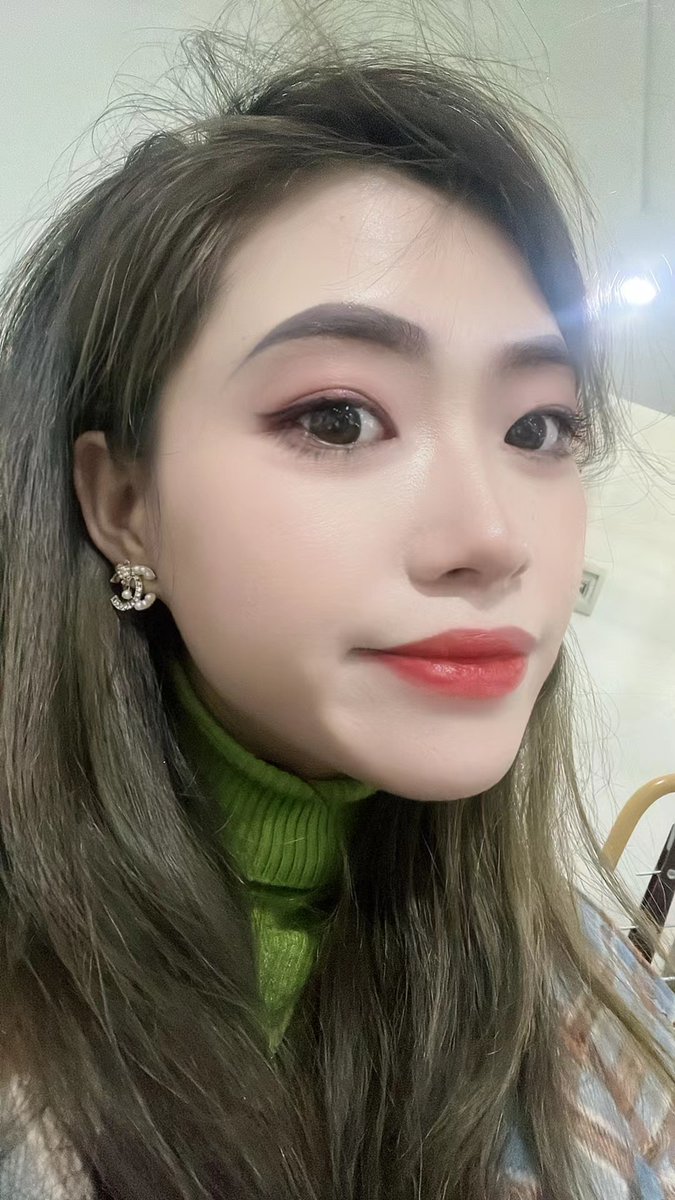 成都FQ新人 tweet media