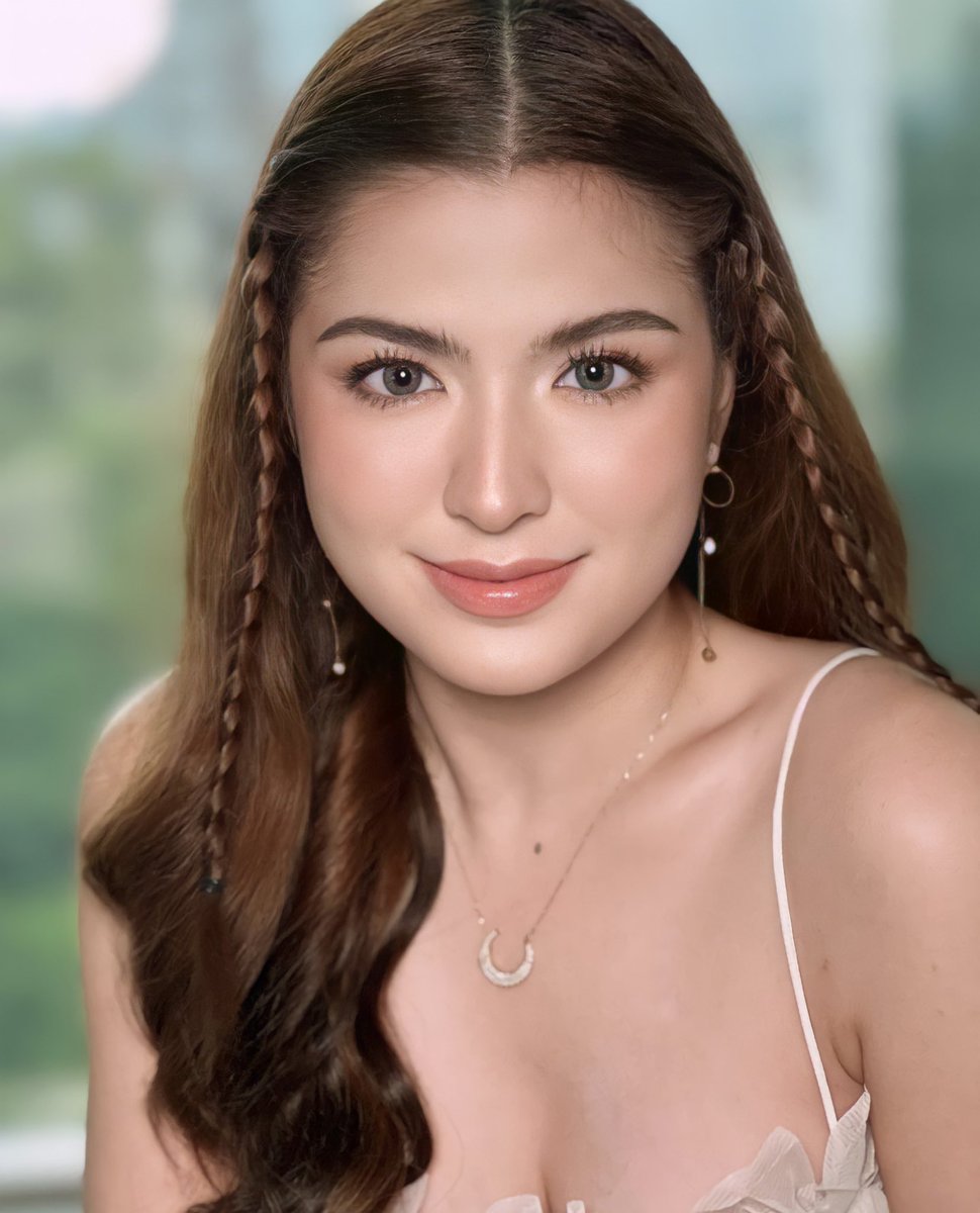 kisofc_'s tweet photo. To our Paraluman @alexailacad,
We are dazed by your beauty, amazed by talent, moved and inspired by your heart, and captivated by how you have showed your unfiltered self. May you have everything you prayed for come to pass. Keep on shining bright. WLY.

KDLEX ASAPKilig WithADIE https://t.co/v3T8bculuM