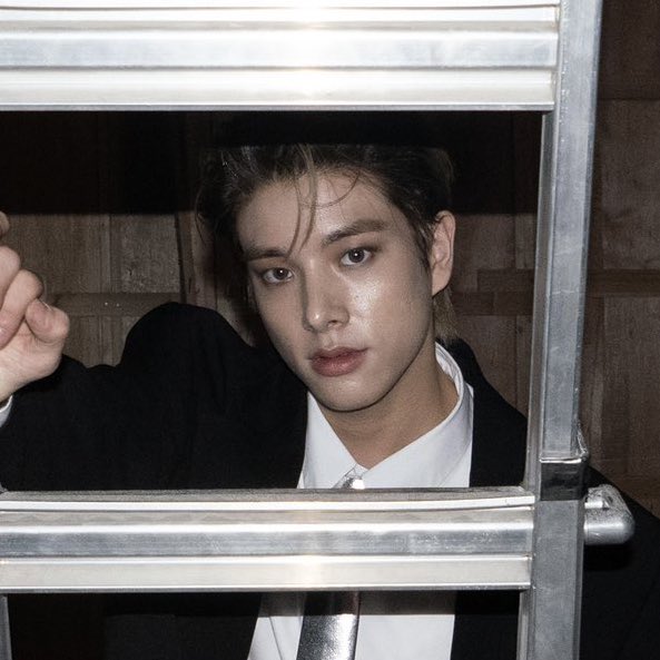 021115jake's tweet photo. 너무 잘생겼다.. https://t.co/cKADmARjxN