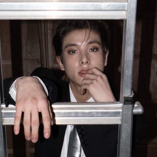 021115jake's tweet photo. 너무 잘생겼다.. https://t.co/cKADmARjxN