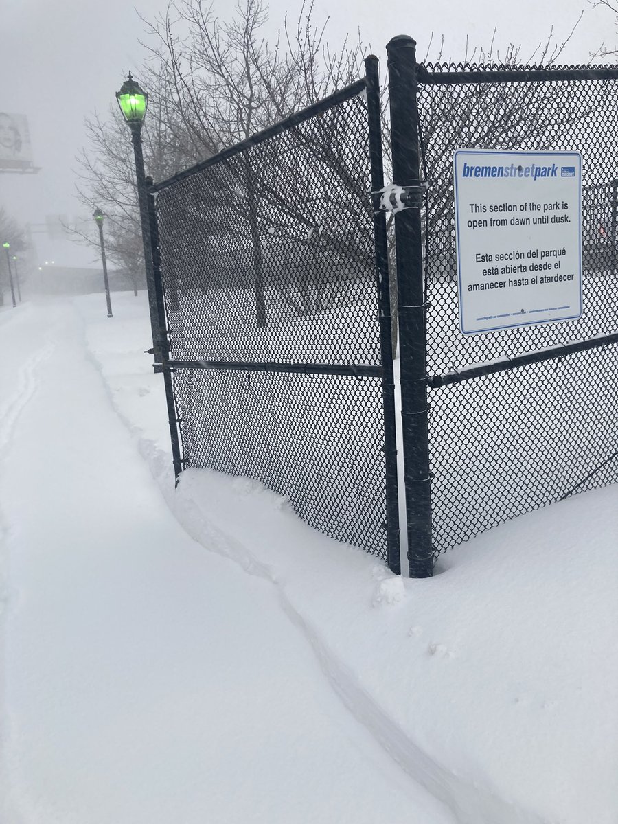 DevinInTheBigD's tweet photo. What the hell @Massport you open the greenway gates at the library but lock them at the end with no exit?!? This is dangerous in a blizzard for pedestrians. #massport #eastboston https://t.co/t0yxhmDtPj