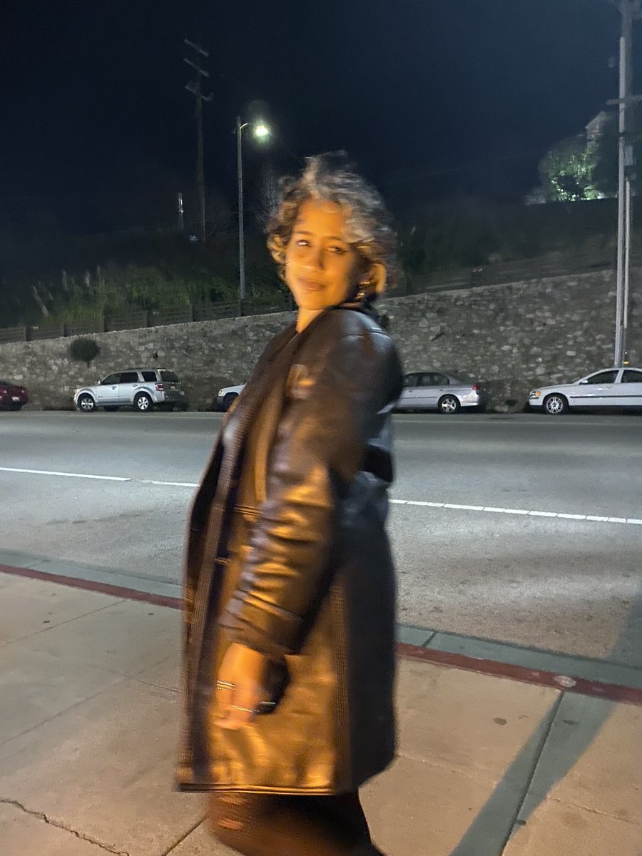 soumibee's tweet photo. Leather on leather last night 😌 https://t.co/Puzh0cMKTA