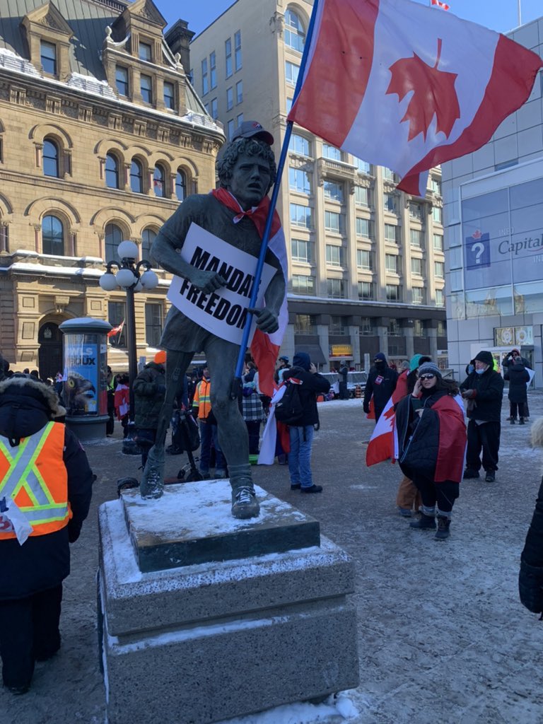 Terry Fox ran across Canada on one leg to raise money for cancer research.

These idiots drove across Canada against science and democracy and then draped their nonsense on his statue at the end. 

#KarenConvoy #TerryFox