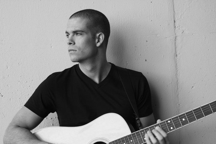Outstandingmx's tweet photo. #MarkSalling falleció un 30 de enero de 2018, actor y músico estadounidense, conocido por interpretar al personaje de Noah "#Puck" Puckerman en la serie '#Glee' de la cadena Fox. https://t.co/xlfIU5yXOJ