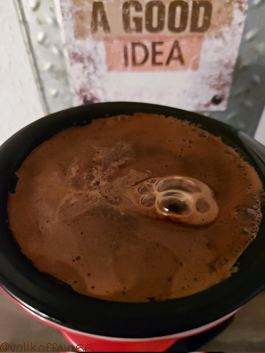 vollkoffein66's tweet image. ...stürmisch draußen,drinnen Genuss...guten Morgen, einen schönen gemütlichen Sonntag!