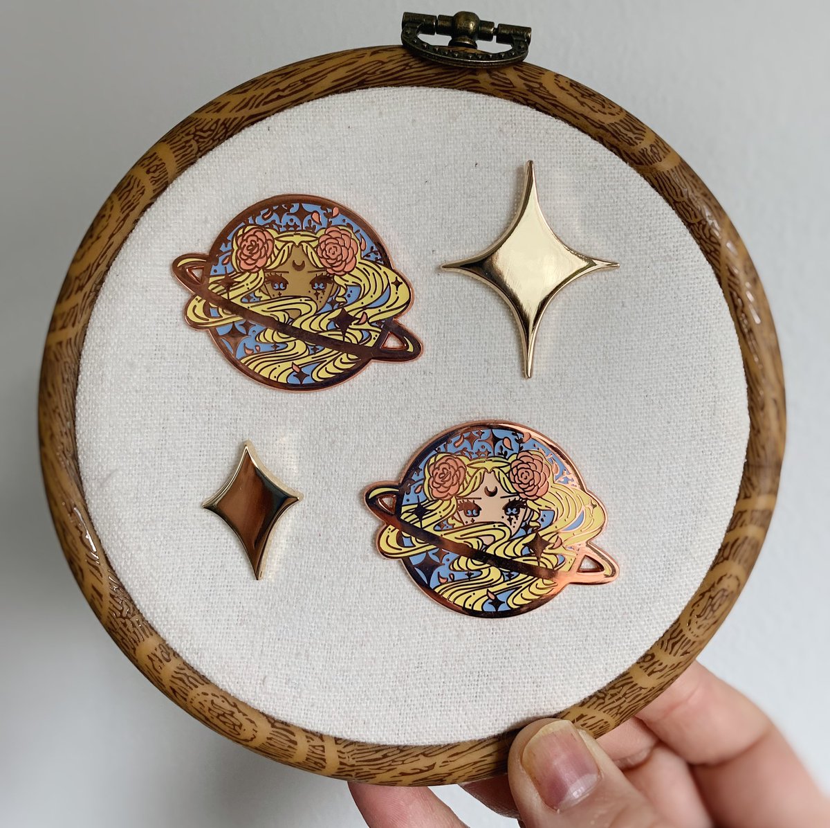 conniekims's tweet photo. Some things available at https://t.co/QK5IdESLb6
#enamelpins #shopsmall https://t.co/6B2Q6x2Bfk