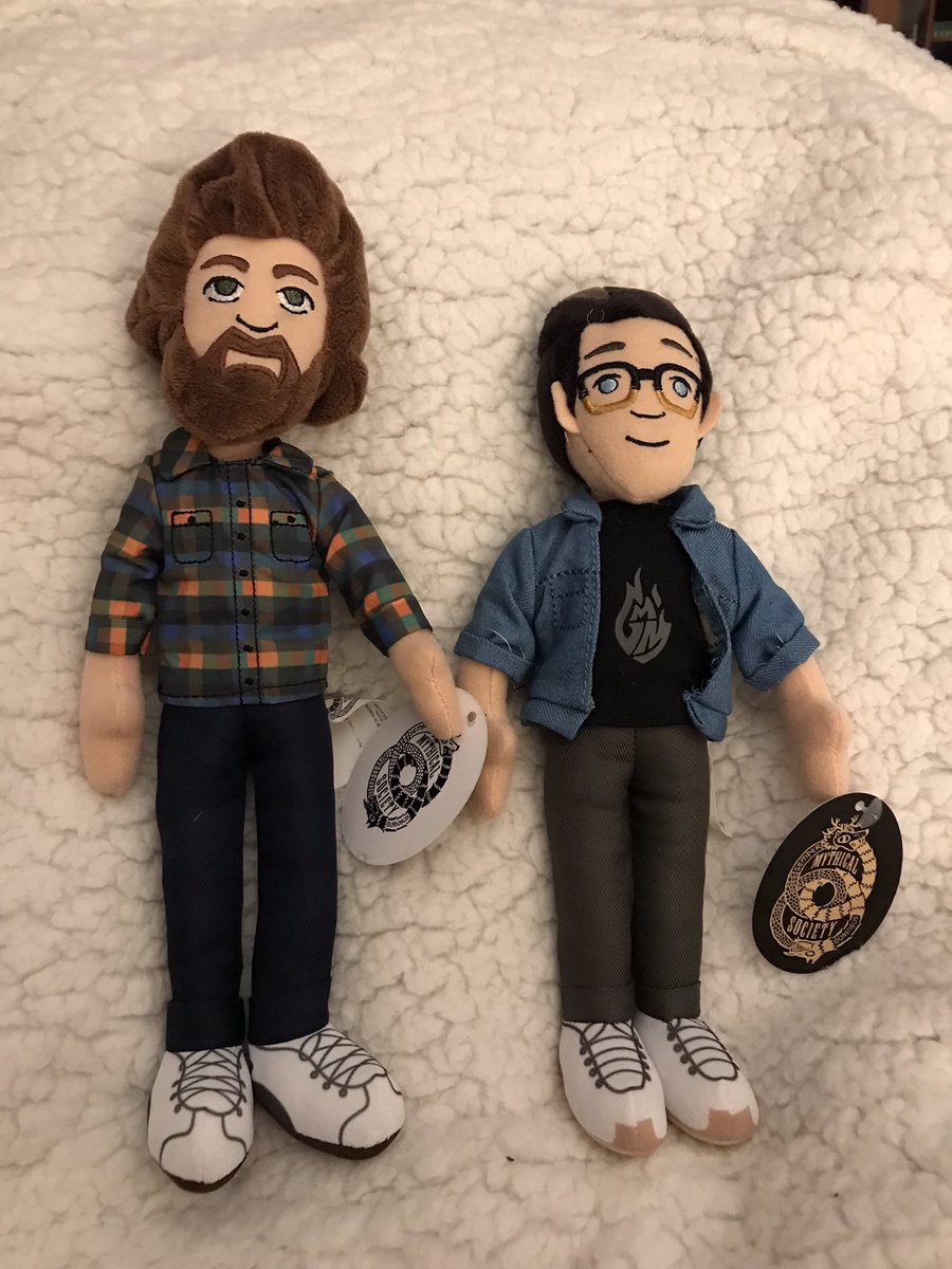 bella_moon's tweet photo. I got my Rhett and Link plushies this week. It was on a day I really needed a happy thing. I love them. @Mythical @rhettmc @LinkNeal My favorite Mythical Society item so far. https://t.co/zJh8Tsa8eF